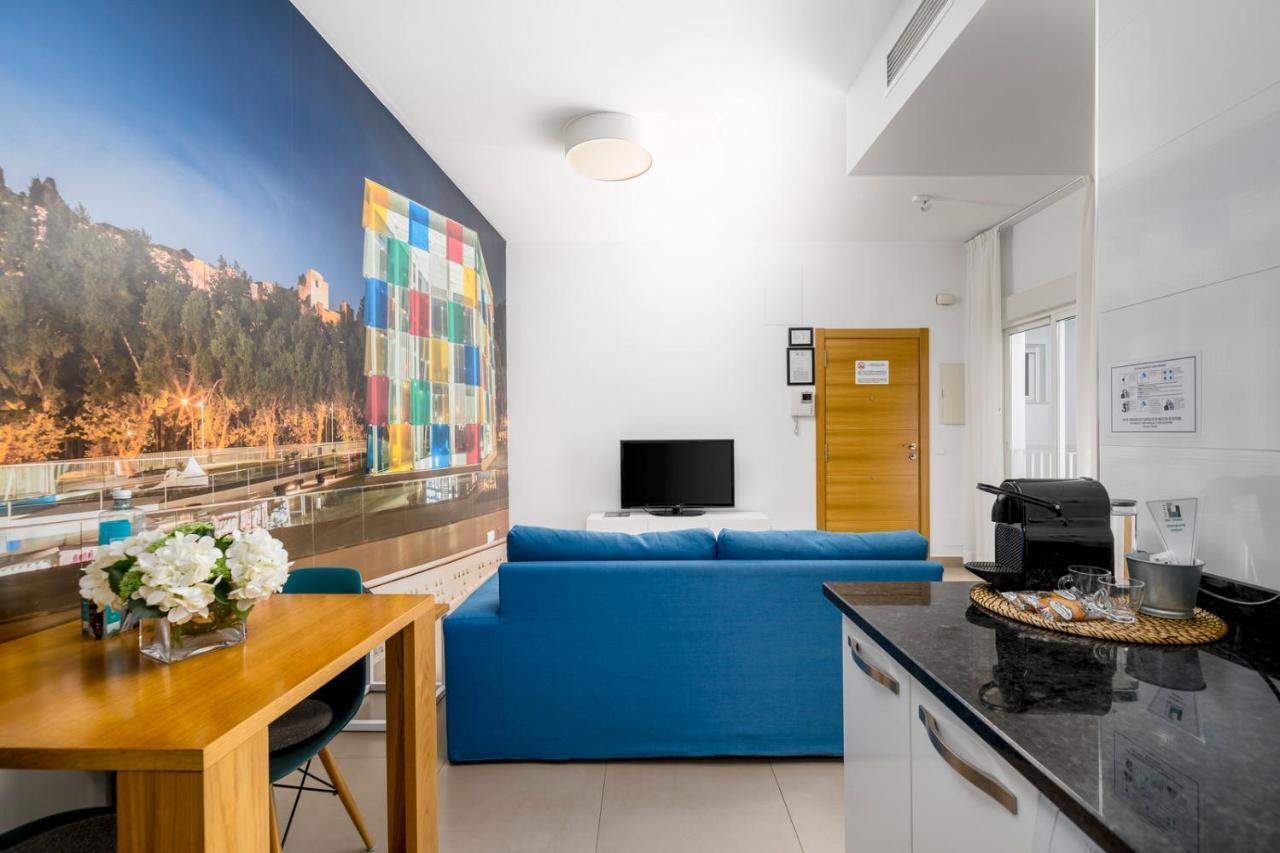 Suites Del Pintor Малага Екстер'єр фото