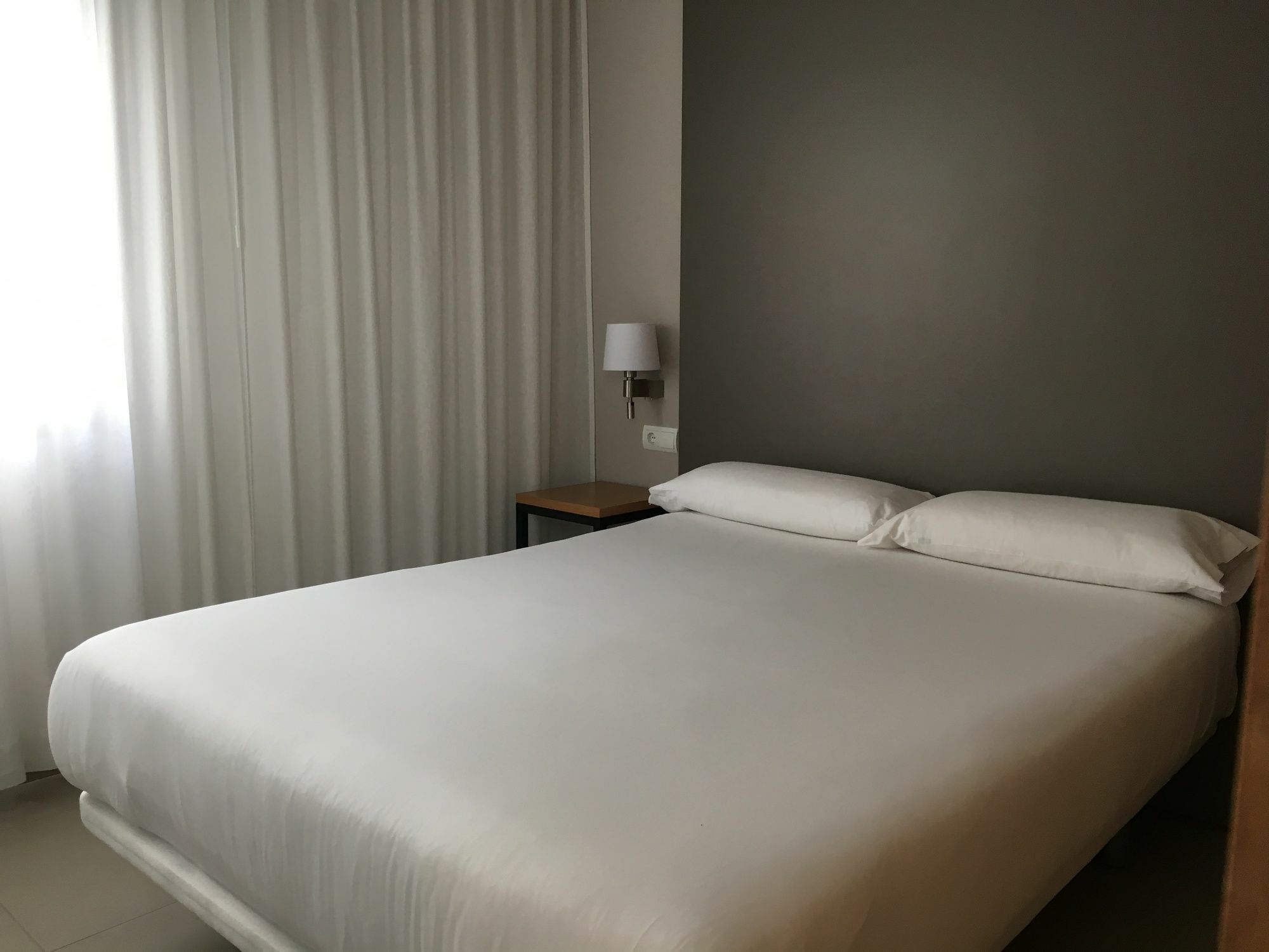 Suites Del Pintor Малага Екстер'єр фото